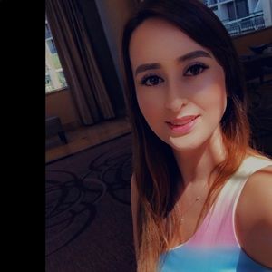 Meet your Posher, Monica